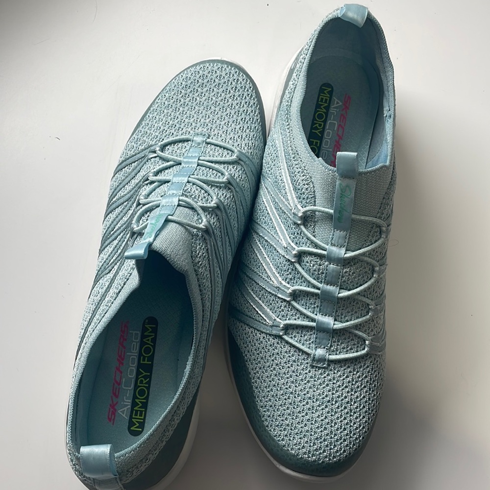 NWOT Skechers light blue sneakers